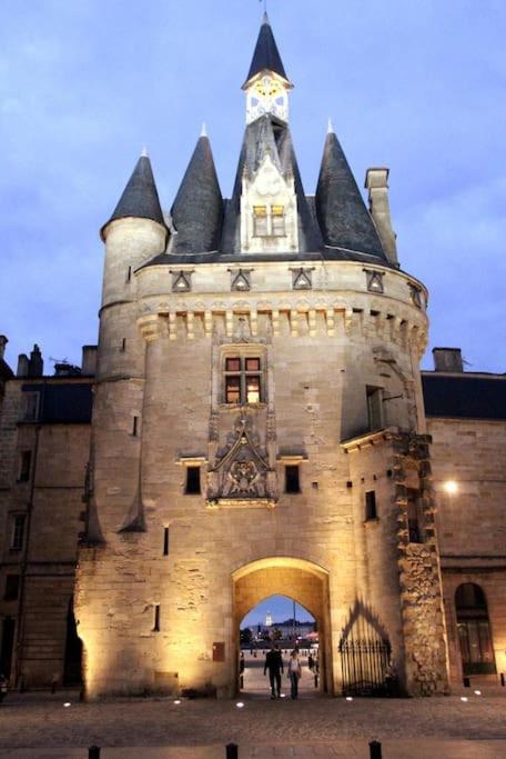 Apartmán Key To Bordeaux - Fairytale View, 2 Bd + Elevator Exteriér fotografie